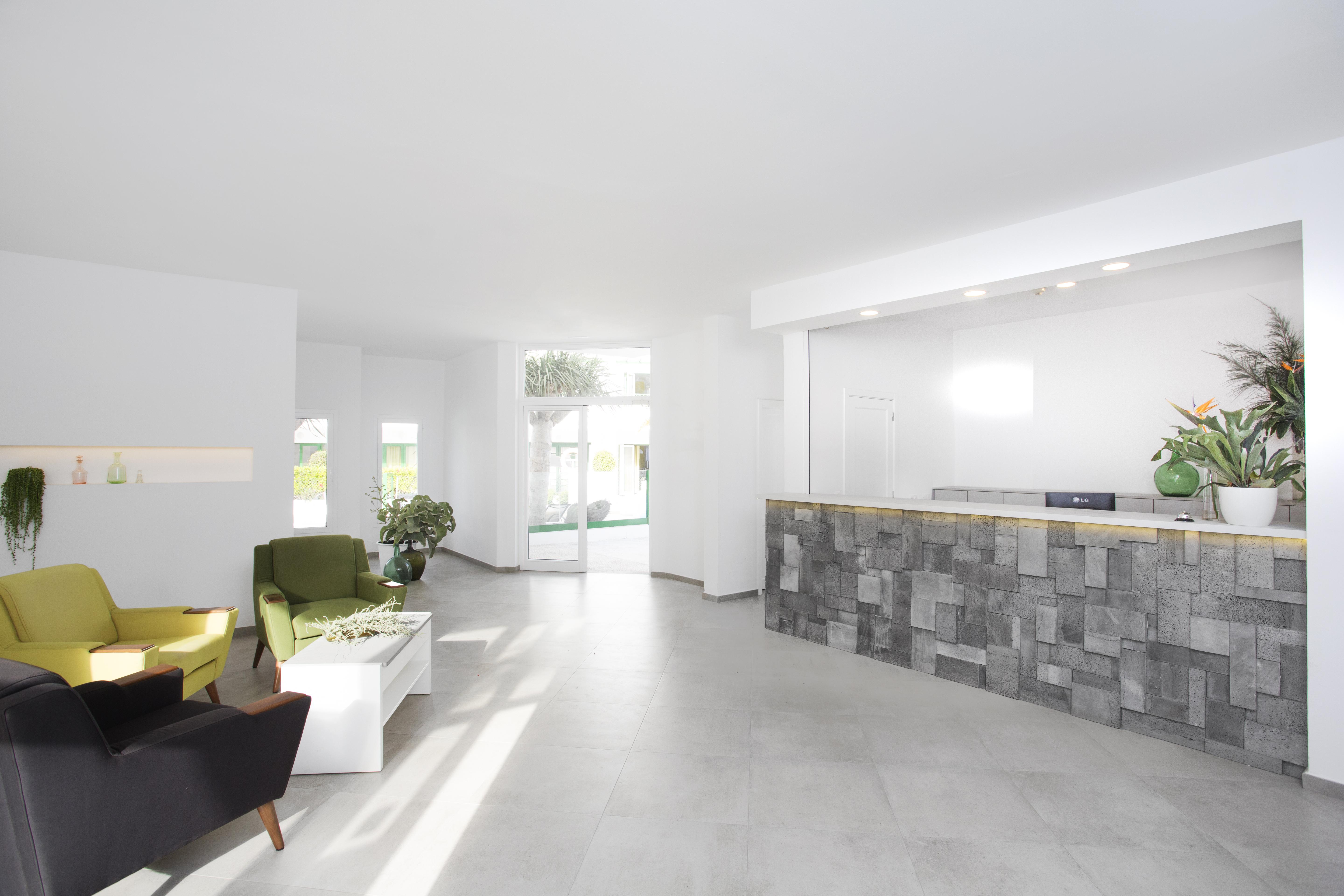 Apartamentos El Guarapo Costa Teguise Luaran gambar