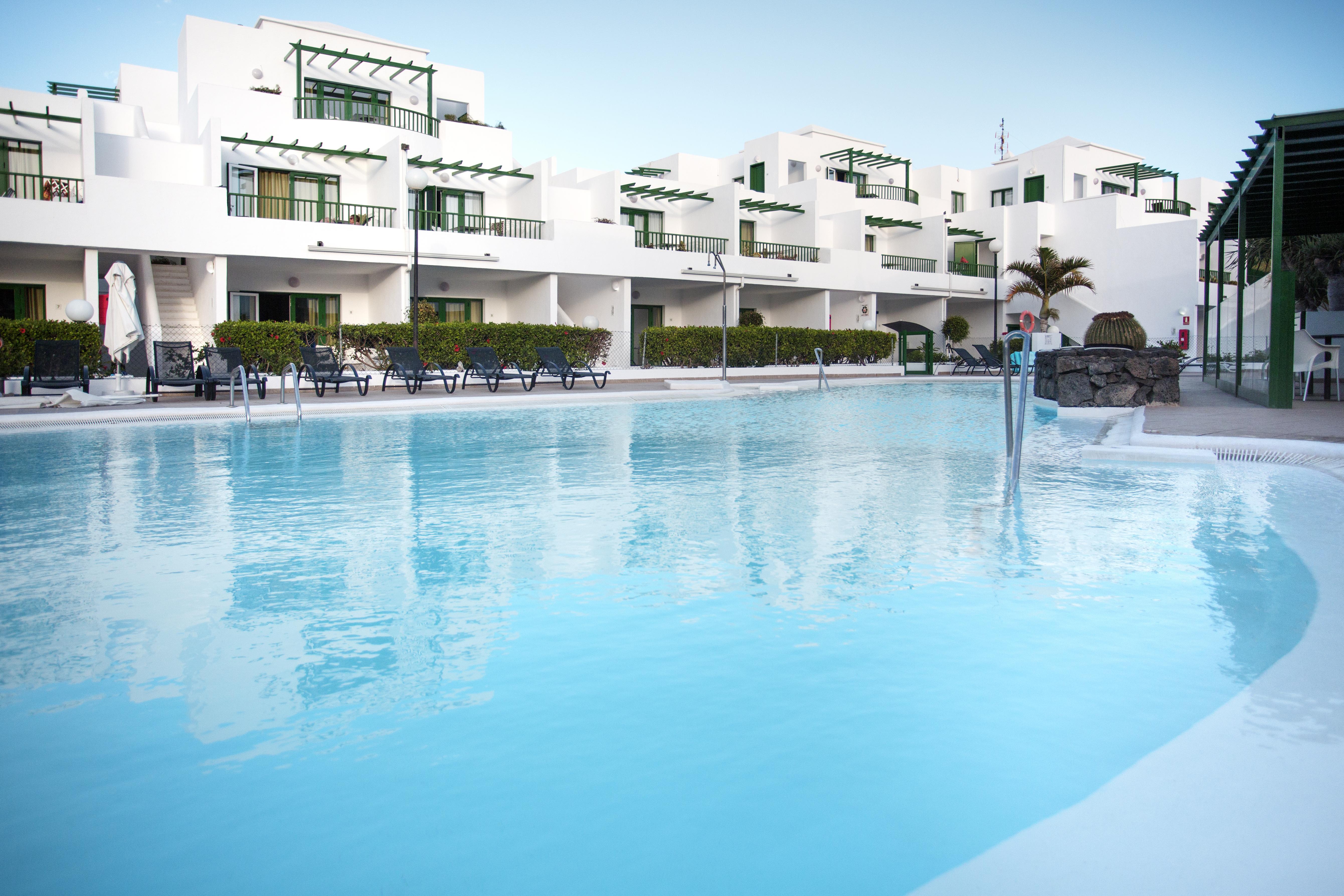 Apartamentos El Guarapo Costa Teguise Luaran gambar
