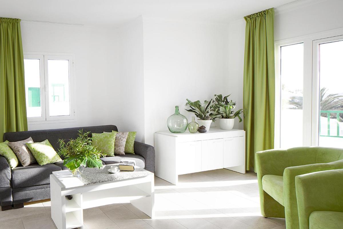 Apartamentos El Guarapo Costa Teguise Luaran gambar