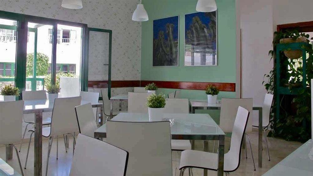 Apartamentos El Guarapo Costa Teguise Luaran gambar
