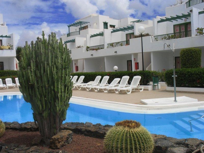 Apartamentos El Guarapo Costa Teguise Luaran gambar