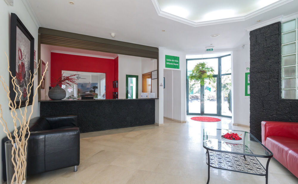 Apartamentos El Guarapo Costa Teguise Luaran gambar