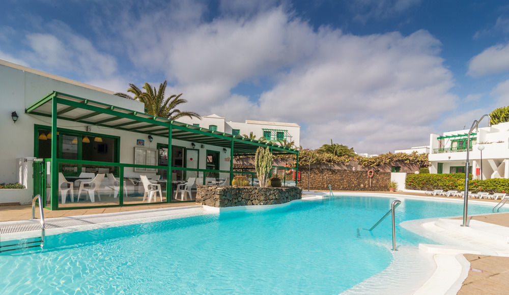 Apartamentos El Guarapo Costa Teguise Luaran gambar